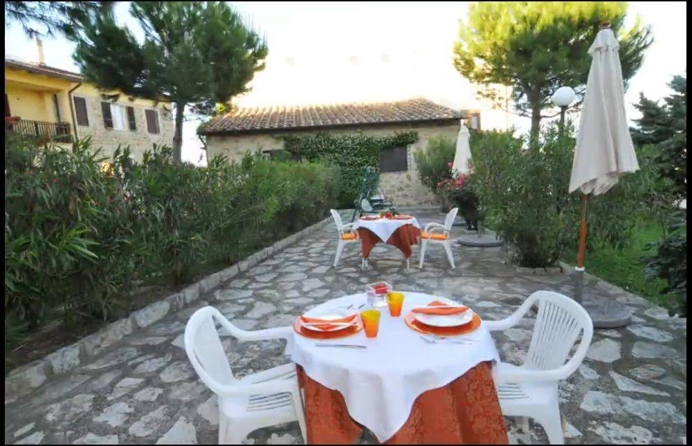 Agriturismo La Ginestrella Civitella D'Arna Εξωτερικό φωτογραφία