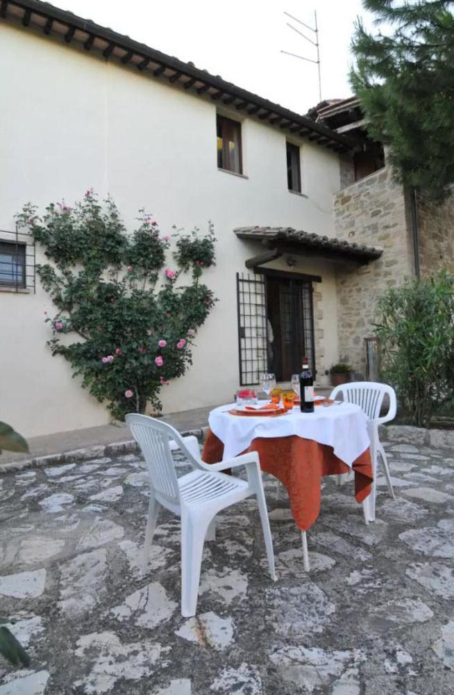 Agriturismo La Ginestrella Civitella D'Arna Εξωτερικό φωτογραφία