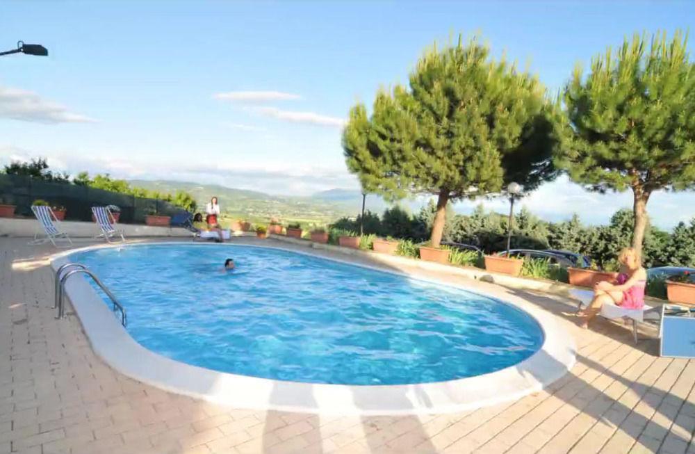 Agriturismo La Ginestrella Civitella D'Arna Εξωτερικό φωτογραφία