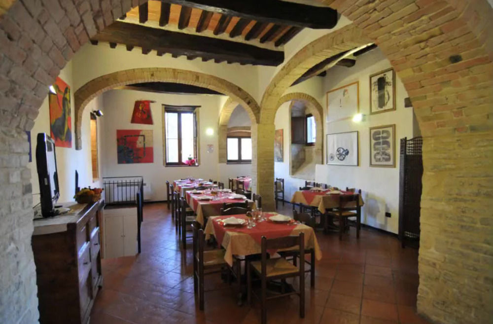 Agriturismo La Ginestrella Civitella D'Arna Εξωτερικό φωτογραφία