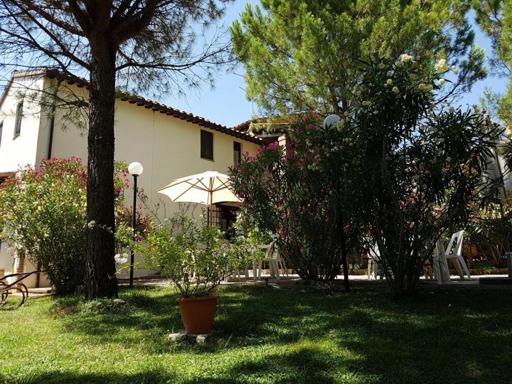 Agriturismo La Ginestrella Civitella D'Arna Εξωτερικό φωτογραφία